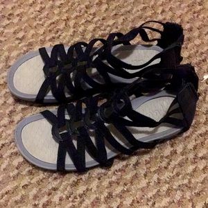 Nice shoes that won’t hurt your feet